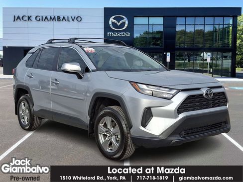 Used 2025 Toyota RAV4 XLE image 1