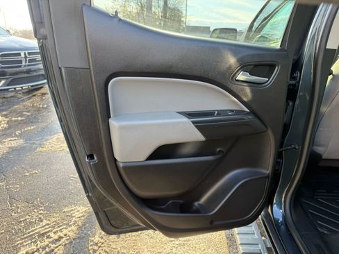 Used 2018 Chevrolet Colorado LT image 11