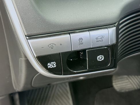 Used 2024 Hyundai Ioniq 5 SEL RWD image 17