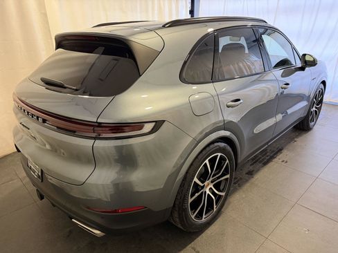 New 2026 Porsche Cayenne E-Hybrid image 9