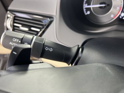 Used 2024 Acura RDX SH-AWD image 13