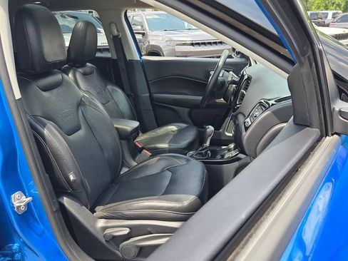 Used 2018 Jeep Compass Limited w/ Navigation Group AWD/4WD image 16