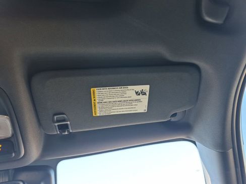 Used 2023 Chevrolet TrailBlazer RS w/ Sun and Liftgate Package image 45