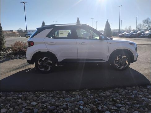 New 2026 Hyundai Venue SEL image 6