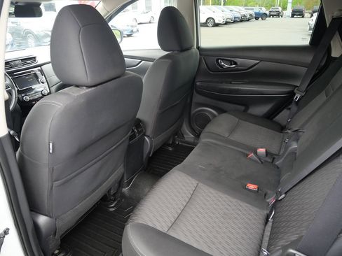 Used 2019 Nissan Rogue SV AWD/4WD image 22