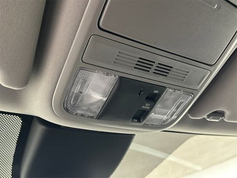 Used 2021 Honda Odyssey LX image 32