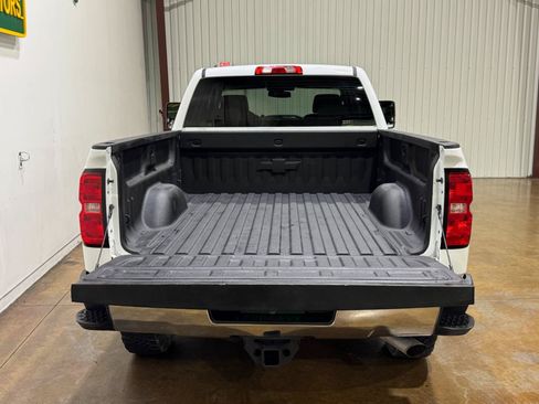 Used 2019 Chevrolet Silverado 2500 W/T AWD/4WD image 39