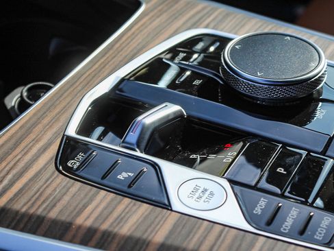 New 2026 BMW X5 xDrive40i w/ Climate Comfort Package image 19