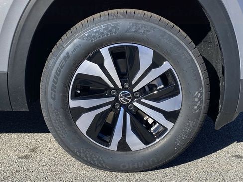 New 2026 Volkswagen Atlas Cross Sport SE AWD/4WD image 10