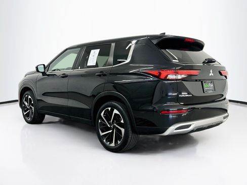 Used 2024 Mitsubishi Outlander SE AWD/4WD image 5