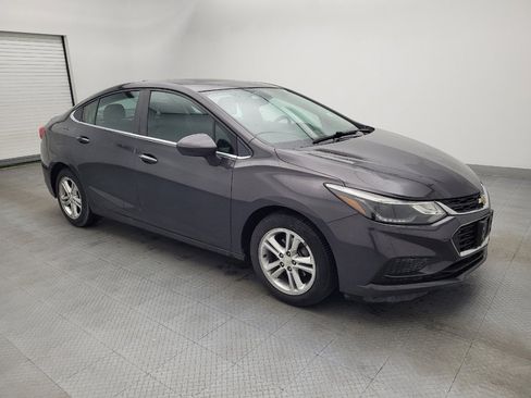 Used 2017 Chevrolet Cruze LT w/ Sun And Sound Package image 11