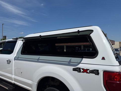 Used 2021 Ford F250 XLT w/ XLT Premium Package AWD/4WD image 12