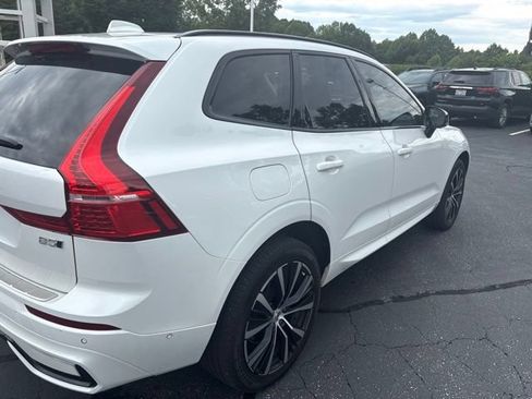 Used 2025 Volvo XC60 B5 Plus w/ Protection Package Premier AWD/4WD image 7