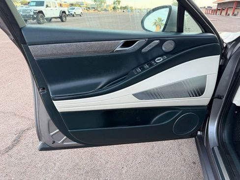 Used 2023 Genesis G80 image 21