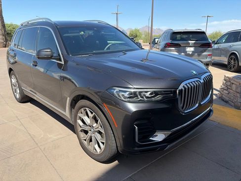 Used 2020 BMW X7 xDrive40i w/ Premium Package AWD/4WD image 2