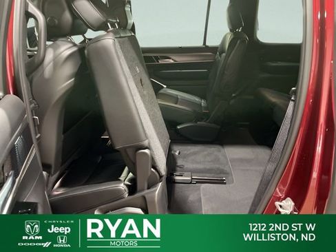 New 2025 Jeep Wagoneer Series II w/ Convenience Group I image 46