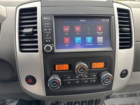 Used 2021 Nissan Frontier SV image 18