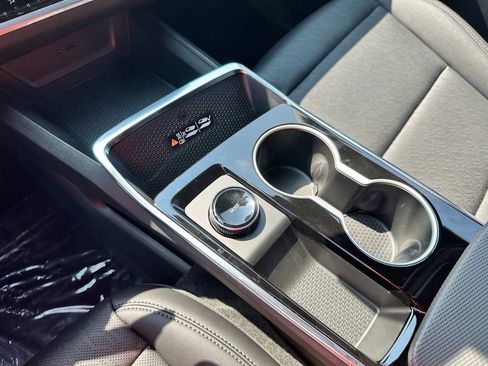 New 2026 Chevrolet Equinox LT w/ Convenience Package II image 26