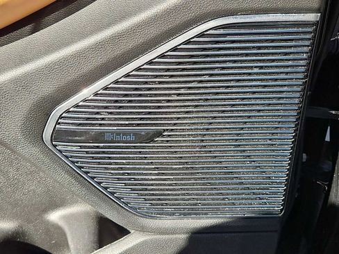 Used 2022 Jeep Grand Cherokee Summit w/ Luxury Tech Group V image 32