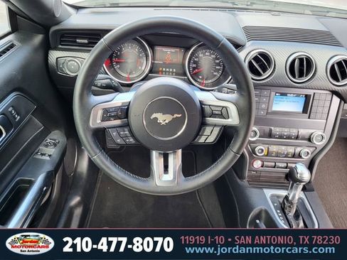 Used 2022 Ford Mustang Coupe RWD image 13