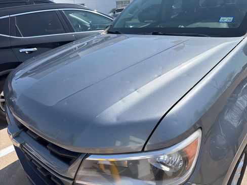 Used 2022 Chevrolet Colorado LT w/ LT Convenience Package image 2