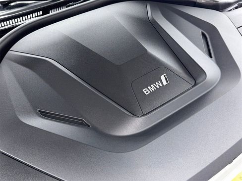 Used 2025 BMW i4 eDrive40 w/ Premium Package image 64