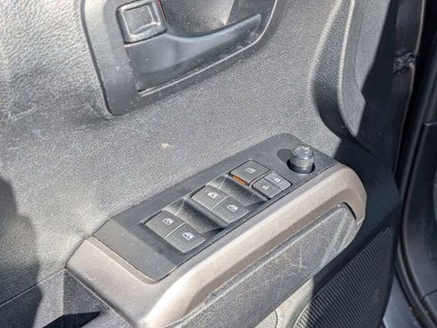 Used 2023 Toyota Tacoma SR5 RWD image 19