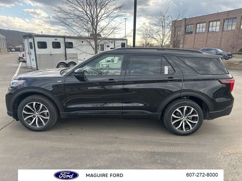 New 2026 Ford Explorer ST-Line image 7
