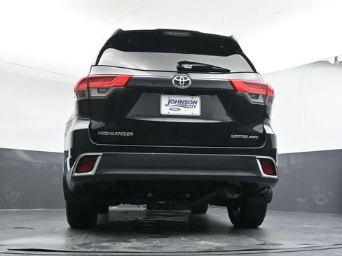 Used 2019 Toyota Highlander Limited image 32