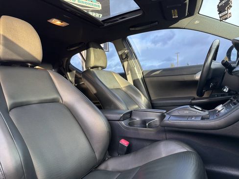 Used 2013 Lexus CT 200h image 12