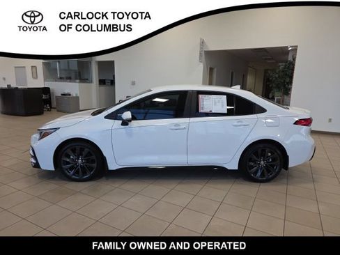 Used 2026 Toyota Corolla SE FWD image 3