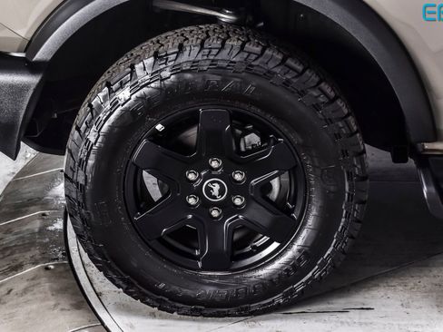 Used 2025 Ford Bronco Outer Banks AWD/4WD image 10