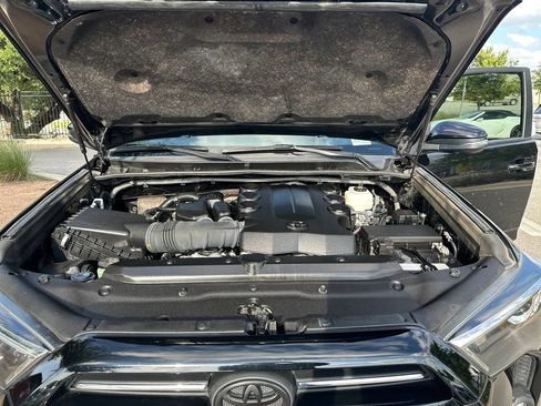 Used 2023 Toyota 4Runner TRD Off-Road Premium w/ Off Road Premium Plus Package AWD/4WD image 16