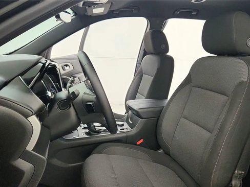 Used 2023 Chevrolet Traverse LT w/ Rear Camera Mirror Package AWD/4WD image 27
