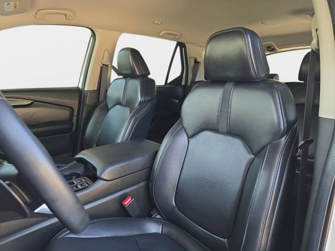 Certified 2025 Honda Pilot EX-L image 15