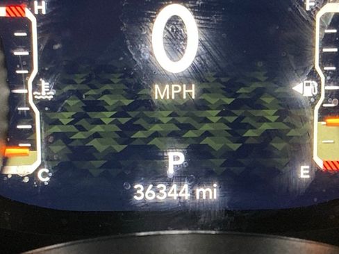 Used 2023 Jeep Gladiator Mojave w/ Cold Weather Group image 14