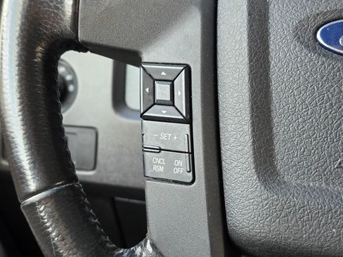 Used 2011 Ford F150 XLT w/ XLT Chrome Pkg image 19