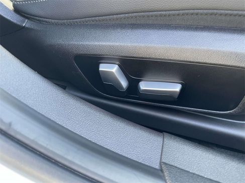 Used 2022 BMW 330i Sedan w/ Convenience Package image 29