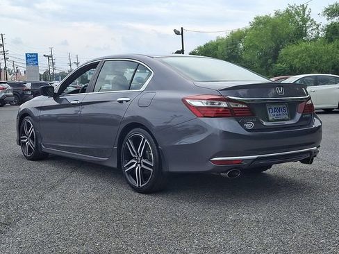 Used 2016 Honda Accord Sport image 4