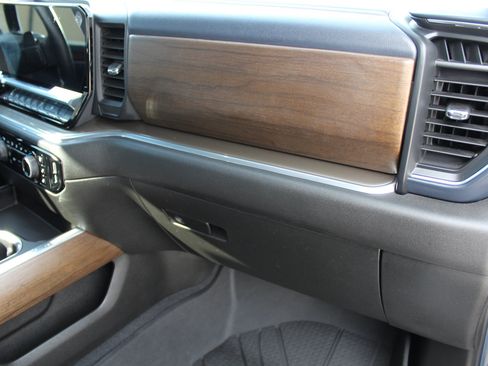 Used 2022 Chevrolet Silverado 1500 High Country w/ High Country Premium Package image 79