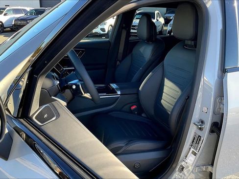 Used 2026 Mercedes-Benz GLC 300 4MATIC image 9
