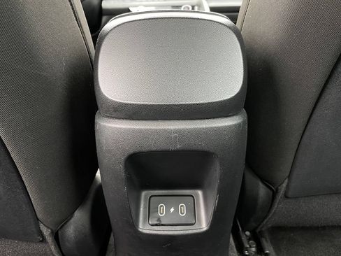 Used 2024 Hyundai Elantra SEL FWD image 27