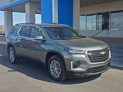 Used 2023 Chevrolet Traverse LT