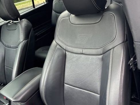 Used 2020 Ford Explorer ST w/ ST Street Pack image 14