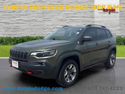 Used 2019 Jeep Cherokee Trailhawk w/ Cold Weather Group