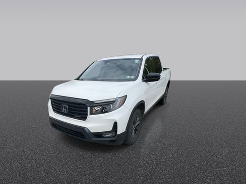 Used 2023 Honda Ridgeline Sport image 3
