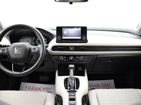 Used 2024 Honda HR-V LX image 19