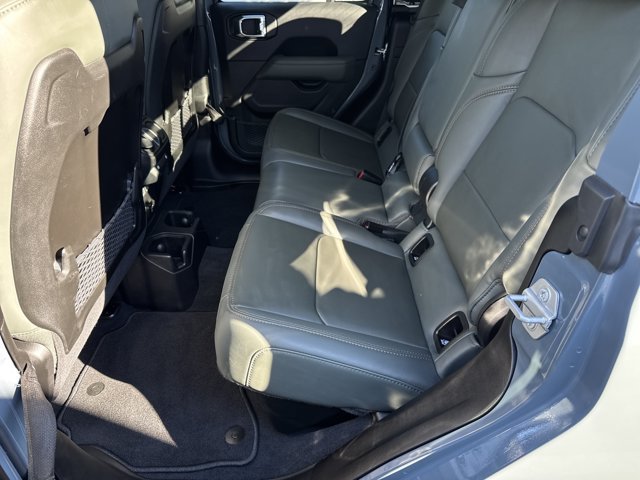 Certified 2025 Jeep Gladiator Mojave AWD/4WD image 23