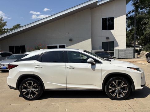 Used 2017 Lexus RX 350 AWD image 3