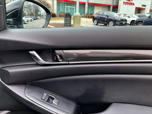 Used 2021 Honda Accord Sport image 21